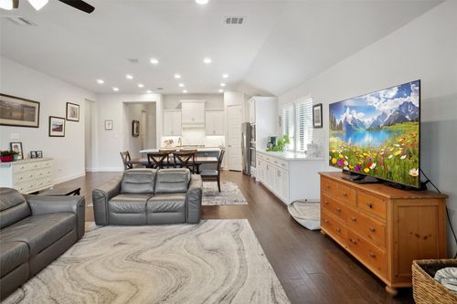 816 Turtle Creek Ave, Denton, TX, 76210-1599 | Card Image