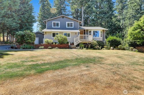 18803 156th Ave Ne, Woodinville, WA, 98072-6438 | Card Image