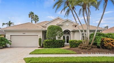 4940 Bella Terra Drive, House other with 3 bedrooms, 2 bathrooms and null parking in Venice FL | Image 1