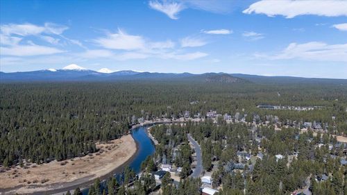 55526 Circle St, Bend, OR, 97707-2620 | Card Image