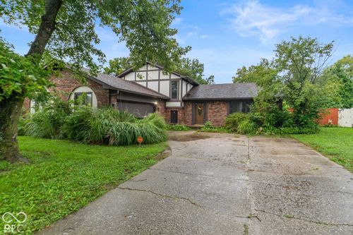621 Pioneer Dr, Indianapolis, IN, 46217-3600 | Card Image