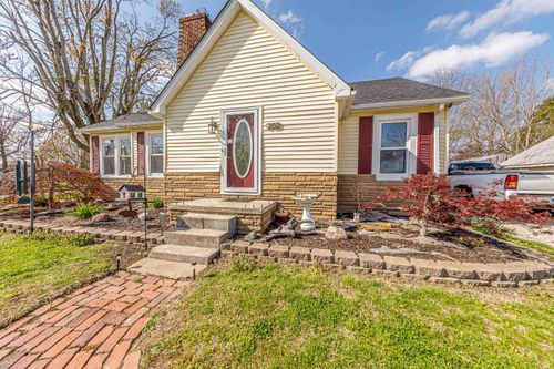 202 E 4th St, Lynnville, IN, 47619-2014 | Card Image