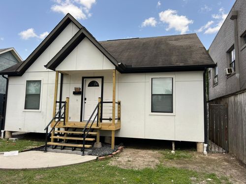 1904 Davis St, Houston, TX, 77026-7408 | Card Image