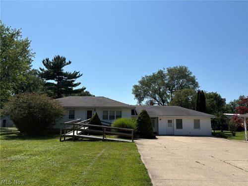 2140 Claus Rd, Vermilion, OH, 44089-3502 | Card Image