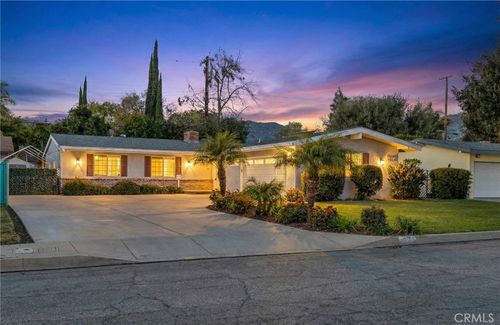 925 E Walnut Ave, Glendora, CA, 91741-3663 | Card Image