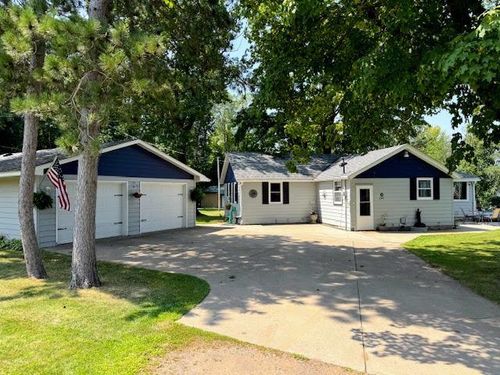 2777 Highway 65, Mora, MN, 55051-6233 | Card Image