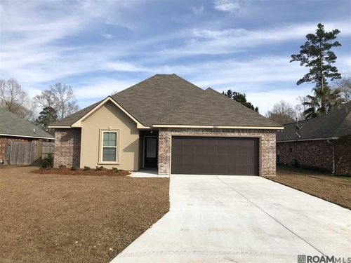 26612 Parkwood Dr, Denham Springs, LA, 70726-6539 | Card Image