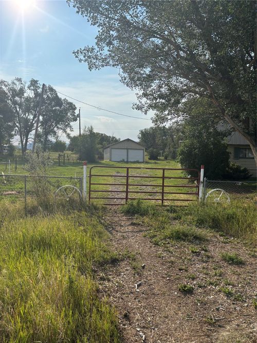 194 State Road 573, Tierra Amarilla, NM, 87575 | Card Image