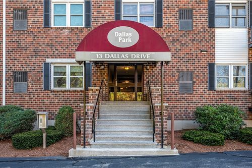 apt-101-13 Dallas Dr, Dracut, MA, 01826-3247 | Card Image