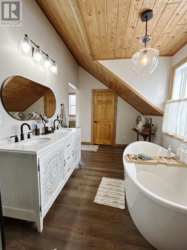 221 Nickel Lake Shores Rd, Home with 3 bedrooms, 2 bathrooms and null parking in Fort Frances ON | Image 31