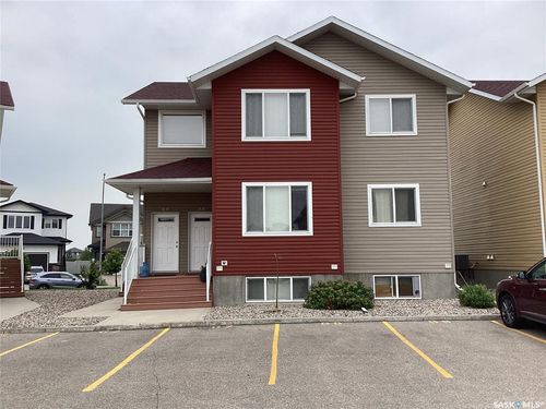 69-5004 James Hill Rd, Regina, SK, S4W0E8 | Card Image