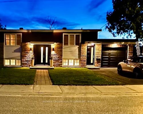 17 A Park Cres, Kapuskasing, ON, P5N1M6 | Card Image