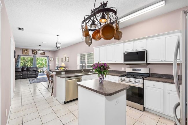 Kitchen | Image 9