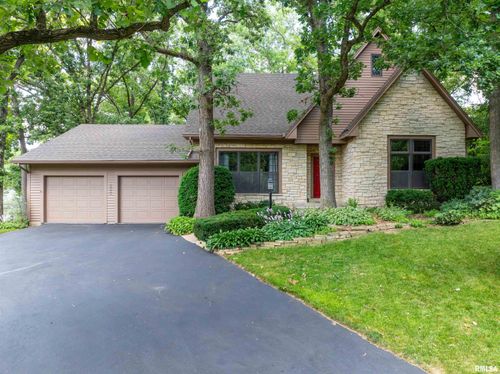 4589 Pepperwood Ln, Bettendorf, IA, 52722-9703 | Card Image