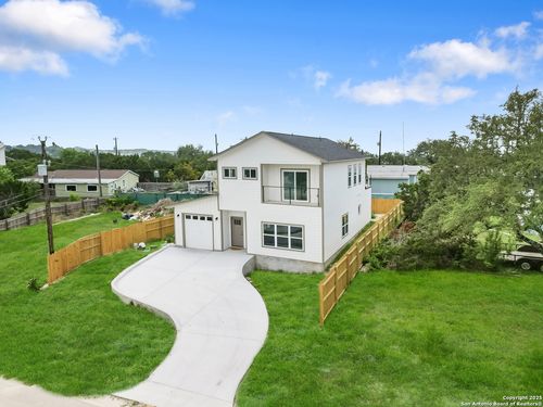 408 Canyon Circle Dr, Canyon Lake, TX, 78133 | Card Image