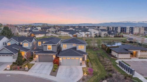 2036 E Knobcone Dr, Meridian, ID, 83642-8023 | Card Image