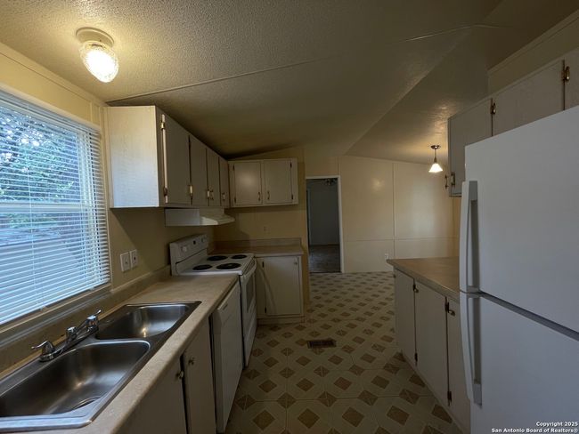 LOT-10 - 8117 Silverwings, House other with 3 bedrooms, 2 bathrooms and null parking in Spring Branch TX | Image 14