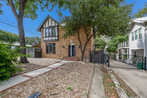 b-162 Davis Ct, San Antonio, TX, 78209-6343 | Card Image