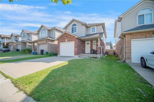 {{alt}} | Card Image