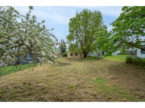220 Sw Ivy St, Willamina, OR, 97396-2838 | Card Image