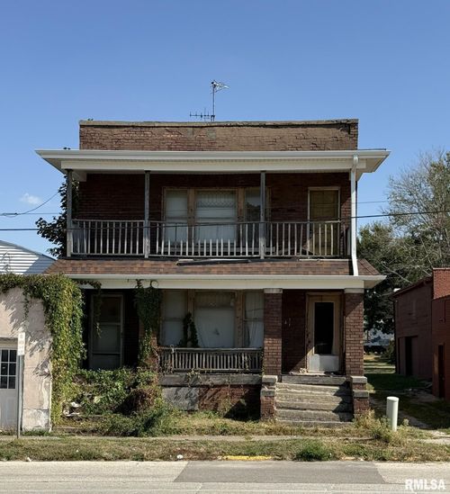 39 S Chambers St, Galesburg, IL, 61401-5007 | Card Image