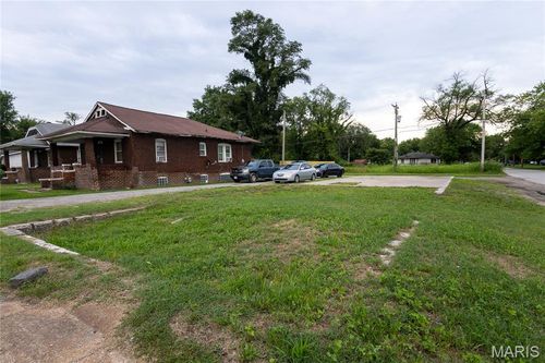 4800 Caseyville Ave, Washington Pk, IL, 62204-2023 | Card Image