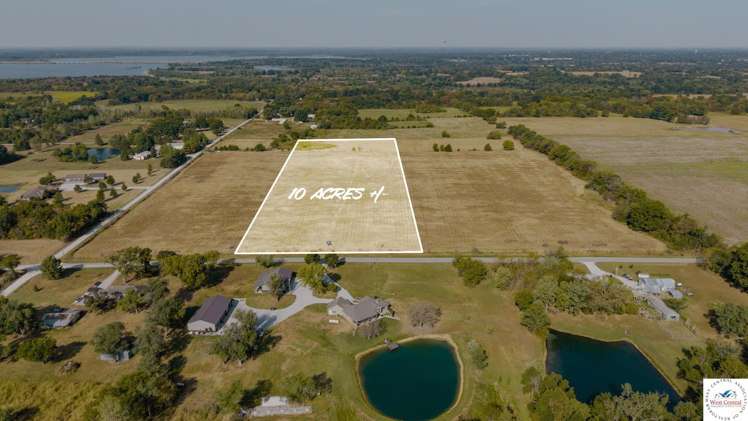 Land in Clinton