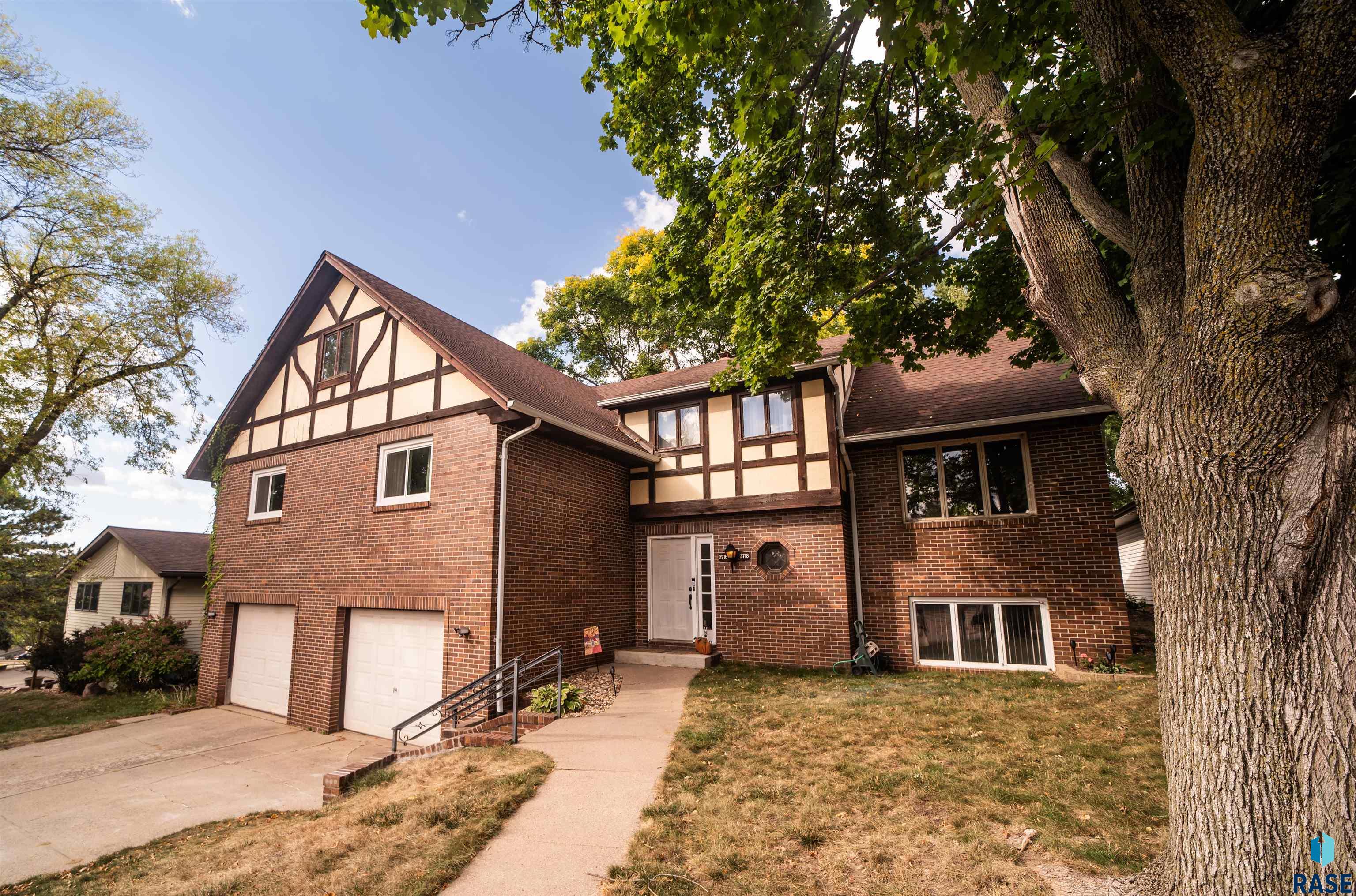 Bragstad Dr, Sioux Falls, SD 57103