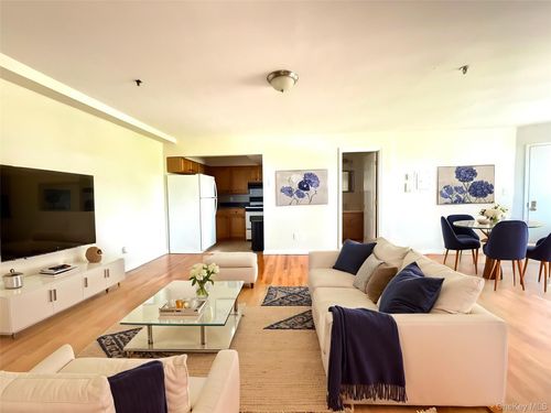 5811 84th Place, New York, NY, 11379 | Card Image