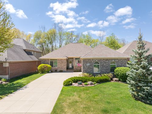 58651 Glacier Club Dr, Washington Twp, MI, 48094-4306 | Card Image