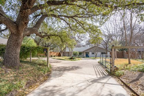 9576 Ash Creek Dr, Dallas, TX, 75228-3770 | Card Image