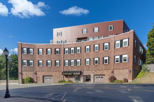 c9-112 Franklin St, Bangor, ME, 04401-4928 | Card Image