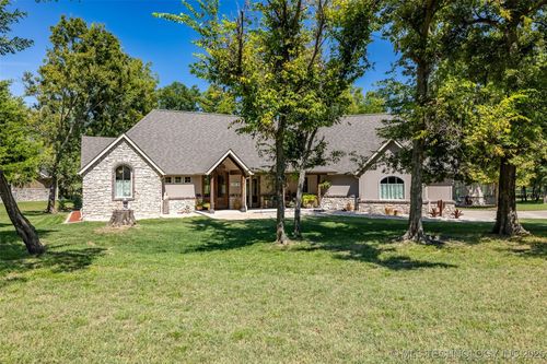 33690 Sage Grouse Cir, Afton, OK, 74331-9304 | Card Image