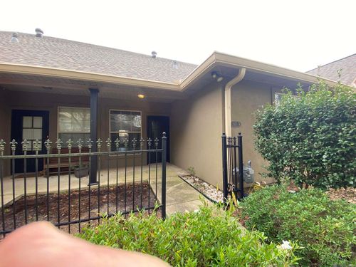 74-4848 Windsor Vlg Dr, Baton Rouge, LA, 70817-1377 | Card Image