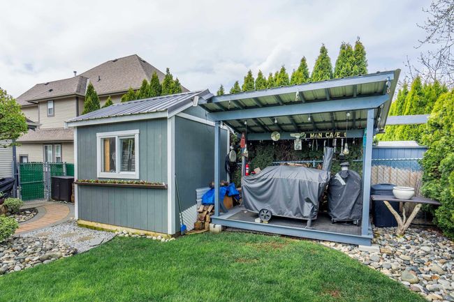 27339 34 Avenue, House other with 5 bedrooms, 3 bathrooms and 4 parking in Langley BC | Image 40