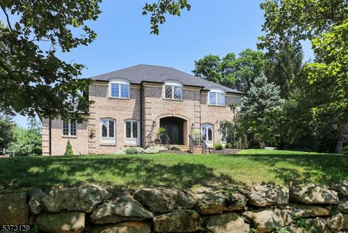 1 Manor Dr, Morristown, NJ, 07960-2600 | Card Image