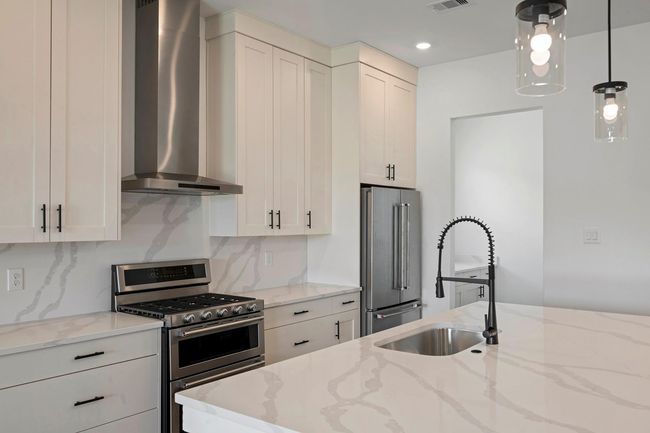 1808 Drover Ln, House other with 3 bedrooms, 2 bathrooms and 2 parking in Rosenberg TX | Image 11