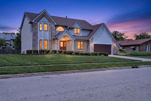 4559 Hunting Creek Dr, Grove City, OH, 43123-3636 | Card Image