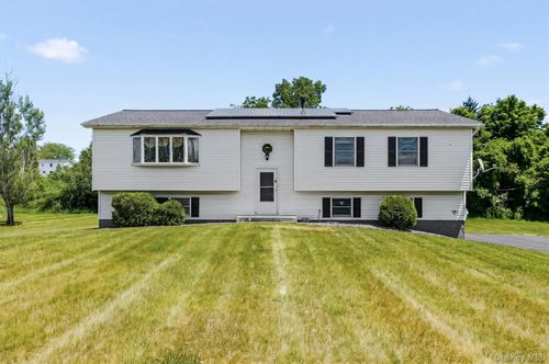 33 Dunn Ln, Poughquag, NY, 12570-5607 | Card Image