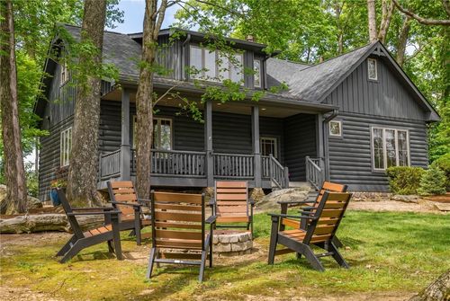 725 Fox Den Rd, Blowing Rock, NC, 28605-9960 | Card Image