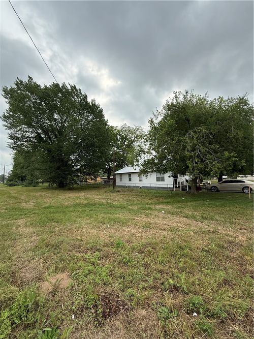 0 N Alamo St, Hearne, TX, 77859 | Card Image