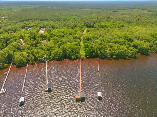 130 Falcon Dr, Green Cove Springs, FL, 32043-6535 | Card Image