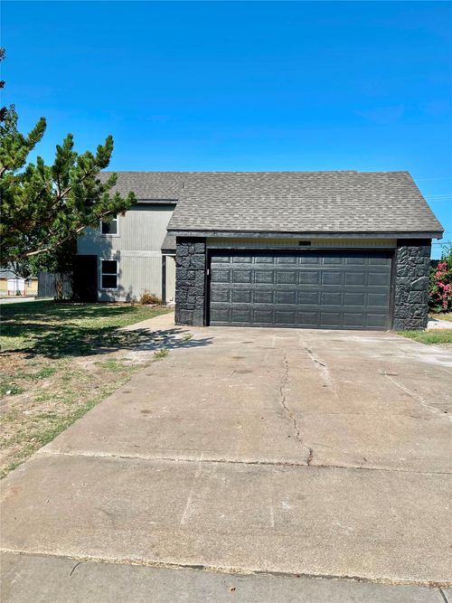 2424 S 137th East Eastavenue, Tulsa, OK, 74134 | Card Image