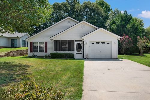 611 Hunters Ln, Anderson, SC, 29625-2038 | Card Image