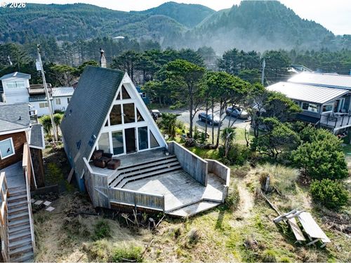 25780 Beach Dr, Rockaway Beach, OR, 97136-9529 | Card Image