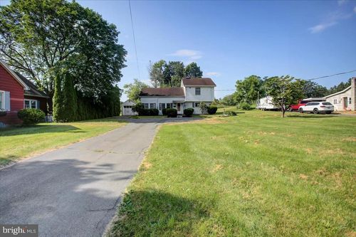 312 Roxbury Rd, SHIPPENSBURG, PA, 17257-1008 | Card Image
