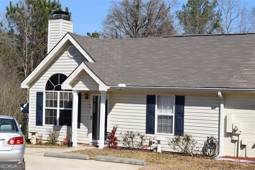 48 Skyway Dr, Warner Robins, GA, 31088-7138 | Card Image