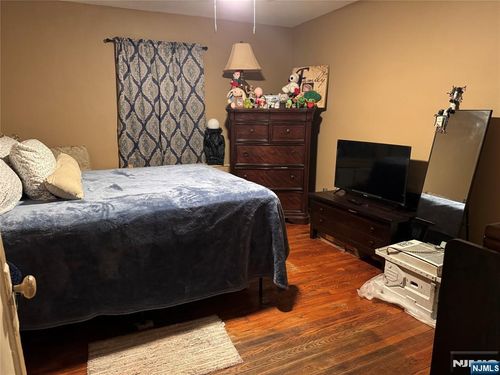 12 Exton Ave, North Arlington, NJ, 07031-6413 | Card Image