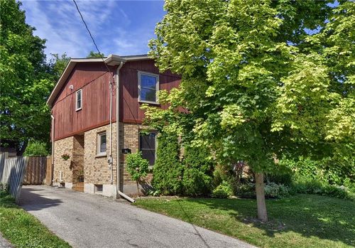 16 Hungerford Rd, Cambridge, ON, N3C2P5 | Card Image