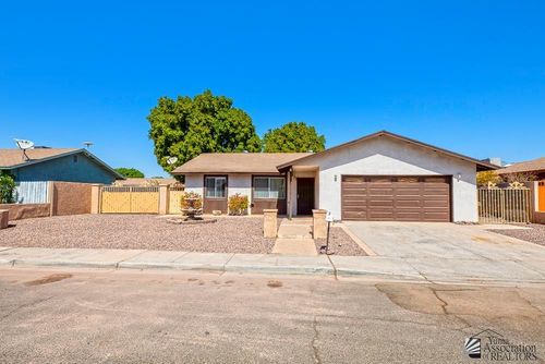4632 W 19th Ln, Yuma, AZ, 85364-4886 | Card Image